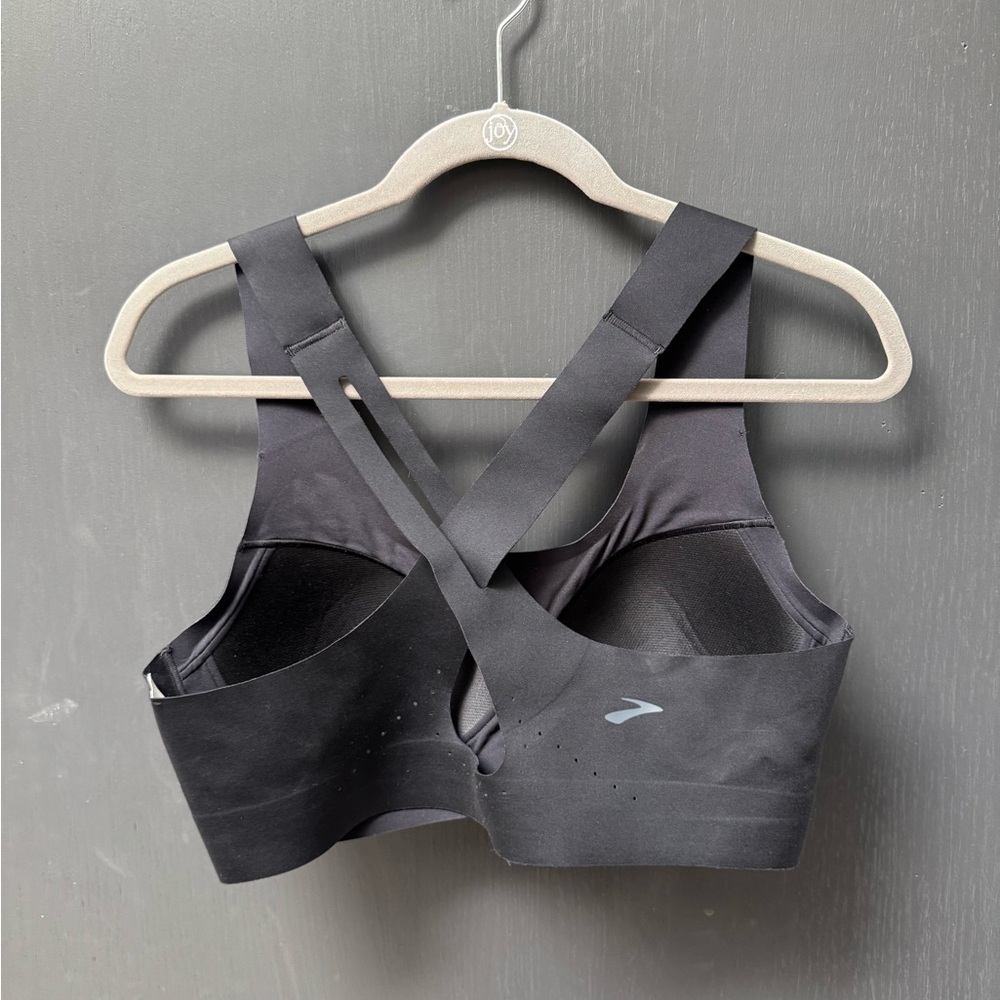 Brooks Black Woman’s Sports Bra Size 38 A/B - Picture 2 of 4